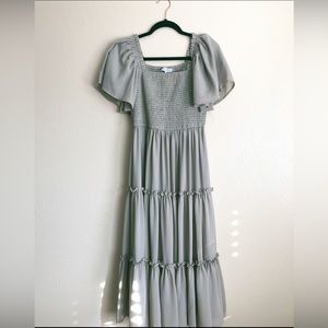 ✨Ivy City Co Silver Sage Green Ellie Dress